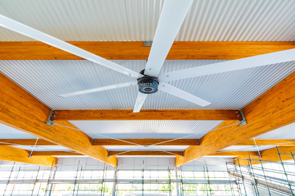 How Fast Does A Ceiling Fan Spin In Mph Shelly Lighting